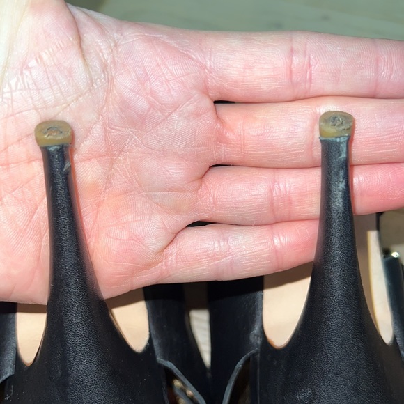 Cynthia Vincent Adele heels - Picture 6 of 8